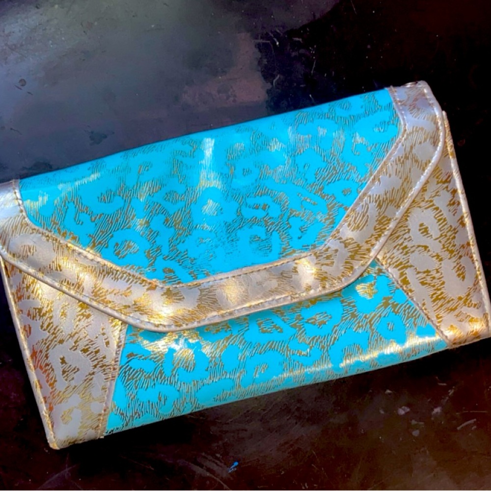 Very Cute , Smooth , Large , Handbag, Wallet Shaped.